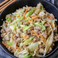 Egg Roll in a Bowl: A Quick, Tasty Dinner Delight!