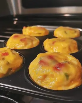 Mini Breakfast Omelets: Quick Tater Tot Recipe Delight!